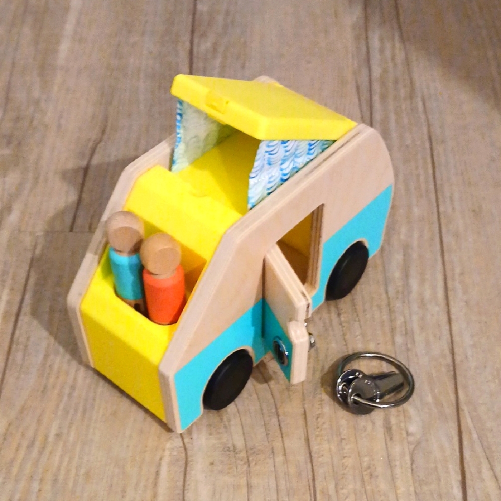 LOVEVERY Wooden Toy Camper Van
